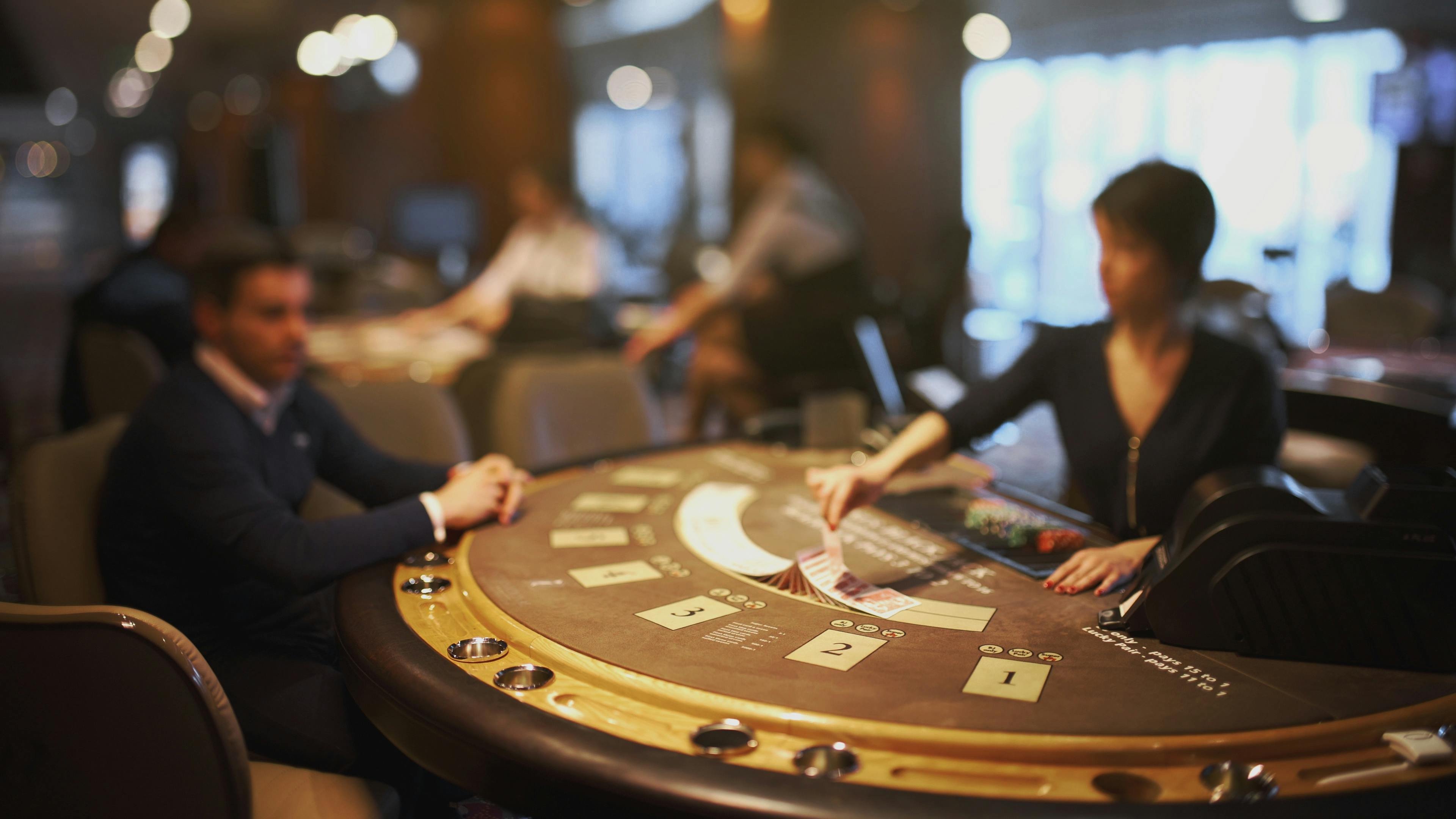 Layout roda American Roulette dengan nomor dan warna di tabel pascol4d